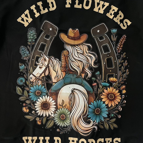 SHEIN horse tee - Picture 1 of 7